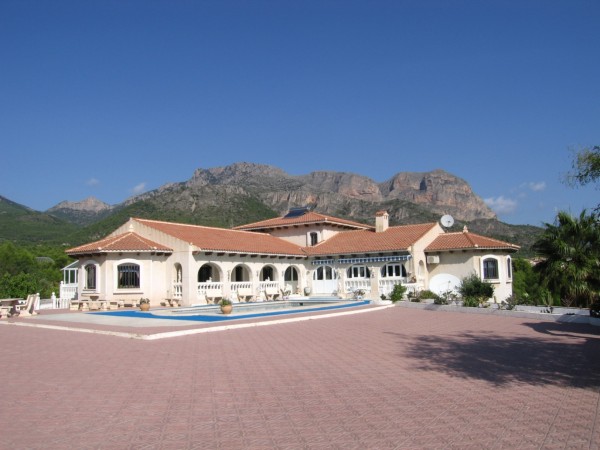 img013151.jpg