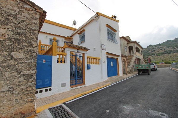 img013182.jpg
