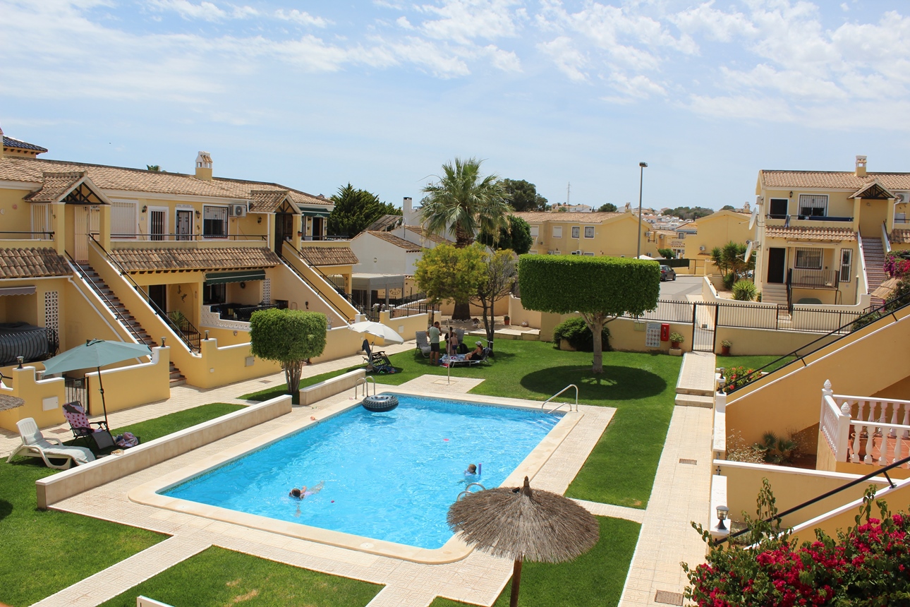Apartment in Orihuela Costa Resale Costa Blanca South